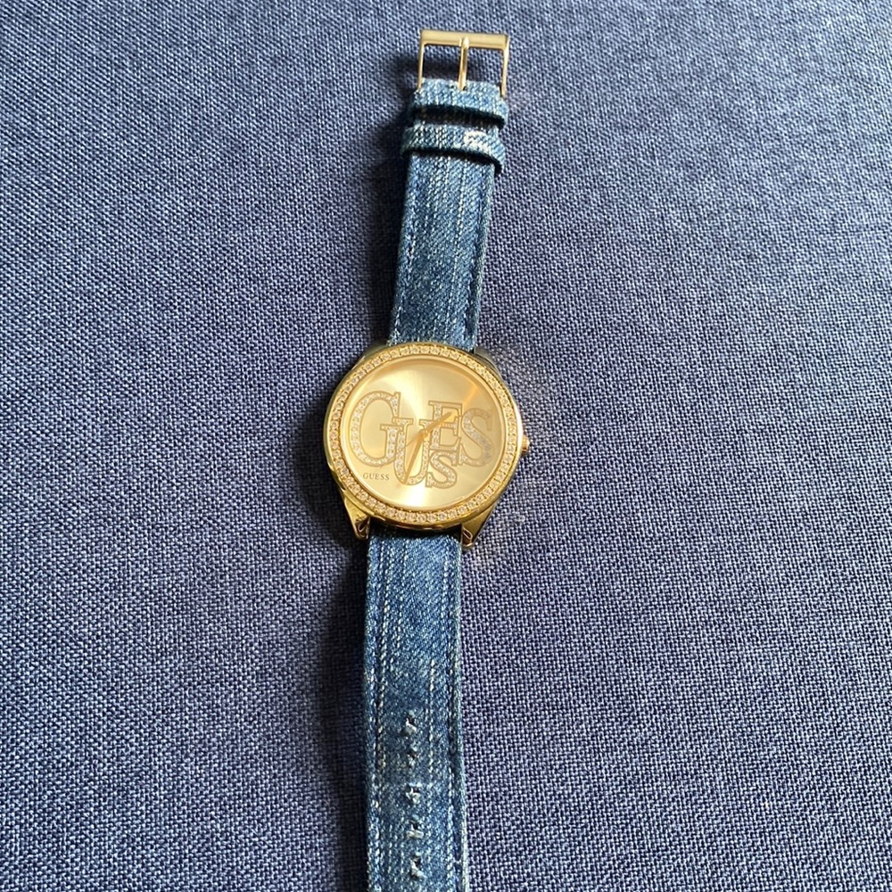 Guess watch